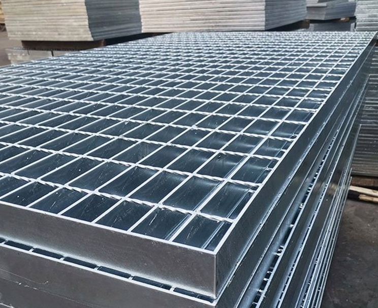 不銹鋼鋼格柵G504/40/100W，表面拋光處理，1.2米寬